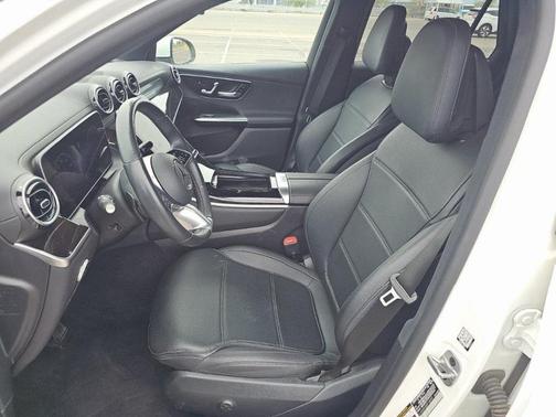 2024 Mercedes-Benz GLC 300 Base