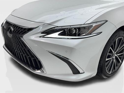 2022 Lexus ES 350 Base