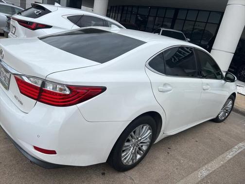 2015 Lexus ES 350 Crafted Line