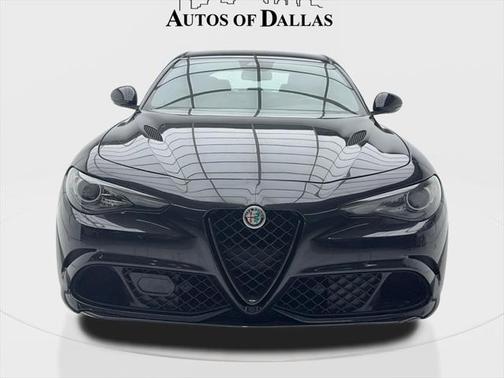 2022 Alfa Romeo Giulia Quadrifoglio