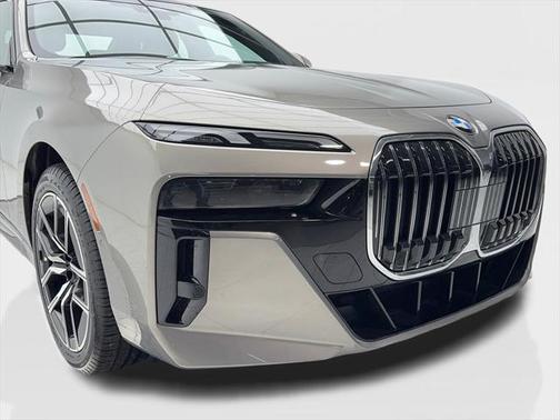 2023 BMW 740 Li