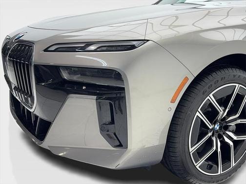 2023 BMW 740 Li