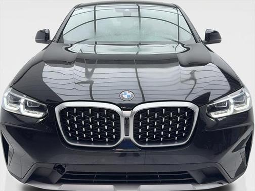 2024 BMW X4 xDrive30i