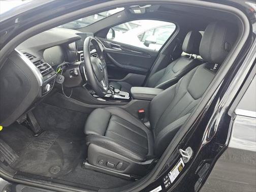 2024 BMW X4 xDrive30i
