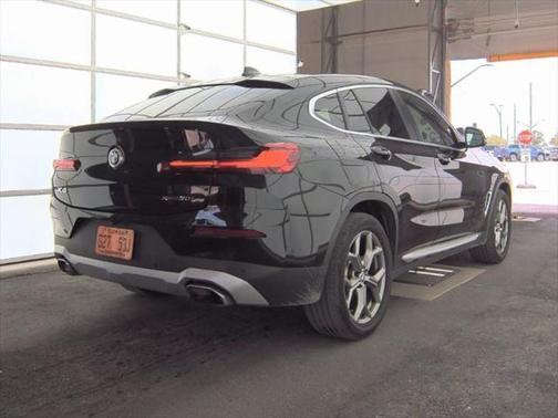2024 BMW X4 xDrive30i