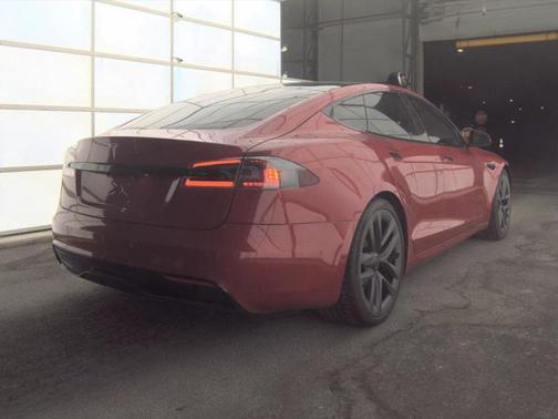 2022 Tesla Model S Dual Motor All-Wheel Drive