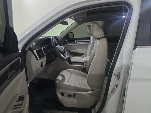 2023 Volkswagen Atlas 3.6L SE w/Technology