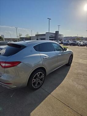 2017 Maserati Levante Base