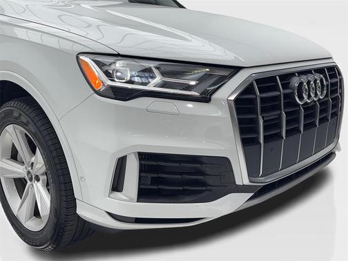 2022 Audi Q7 55 Premium