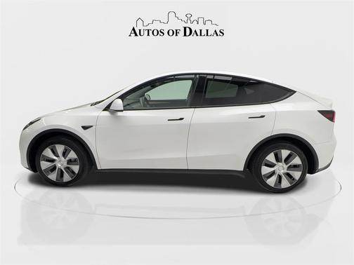 2024 Tesla Model Y Standard Range