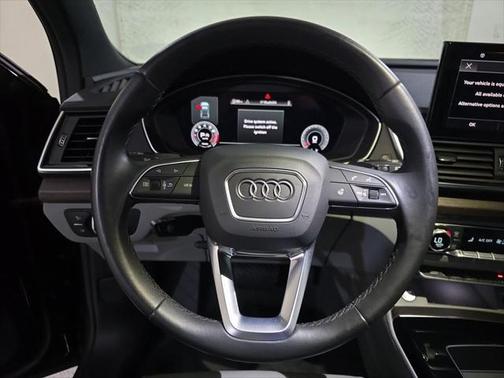 2022 Audi Q5 45 S line Premium Plus