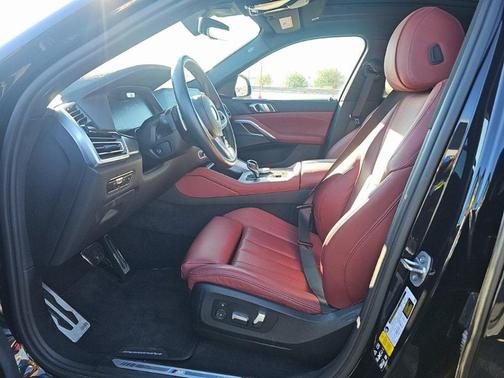 2022 BMW X6 xDrive40i
