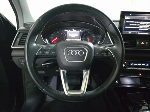 2022 Audi Q5 45 S line Premium