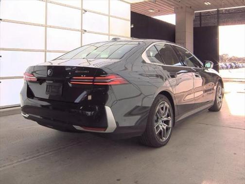 2024 BMW i5 eDrive40