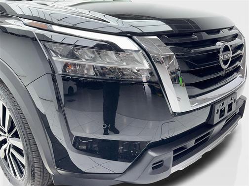 2024 Nissan Pathfinder Platinum 4WD