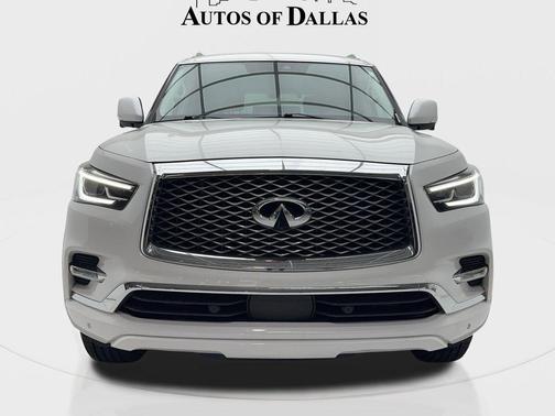 2023 INFINITI QX80 Luxe