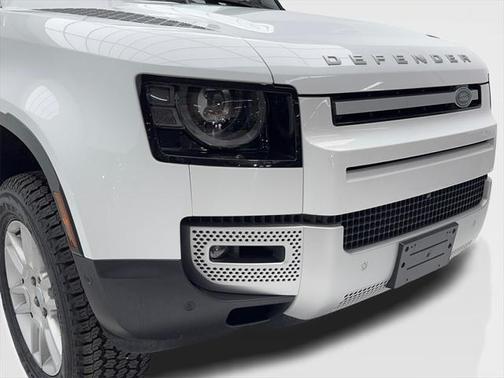 2025 Land Rover Defender 110 P400 S