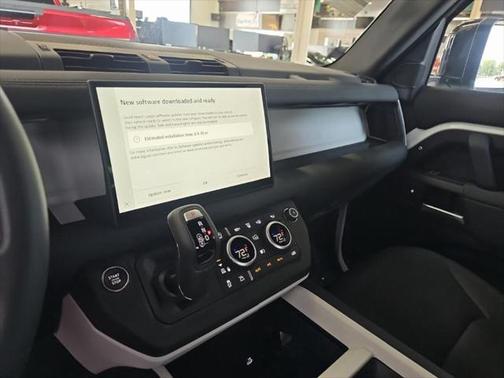 2025 Land Rover Defender 110 P400 S