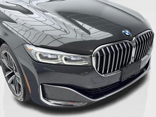 2021 BMW 750 Li xDrive