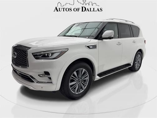 2023 INFINITI QX80 Luxe