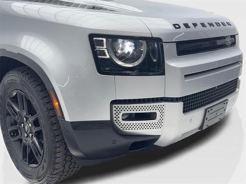 2024 Land Rover Defender 110 P400 S