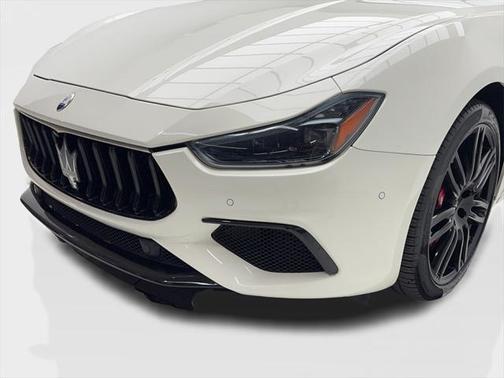 2022 Maserati Ghibli Modena