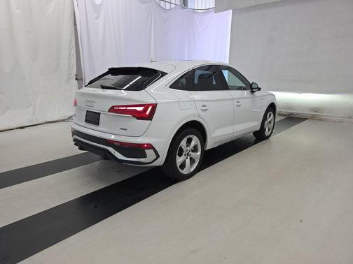 2023 Audi Q5 45 S line Premium