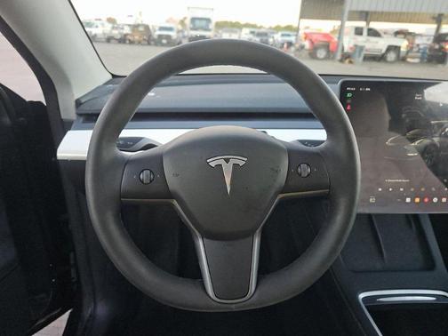 2025 Tesla Model Y Long Range Dual Motor All-Wheel Drive