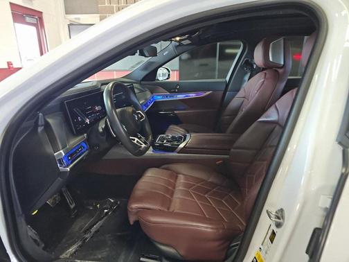 2023 BMW 760 i xDrive