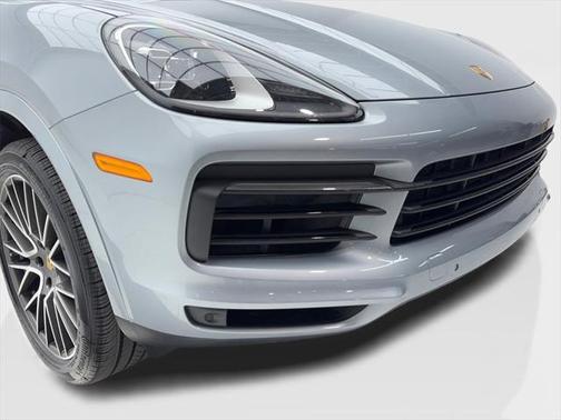 2021 Porsche Cayenne Base