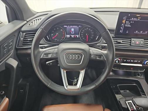 2022 Audi Q5 45 S line Premium