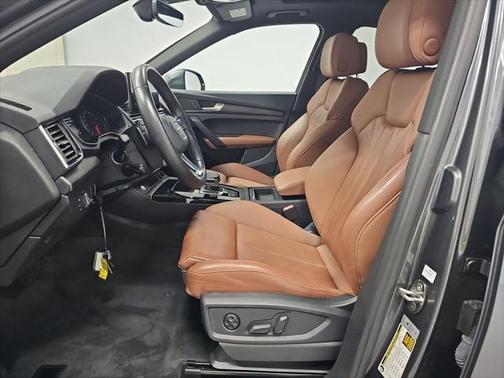 2022 Audi Q5 45 S line Premium
