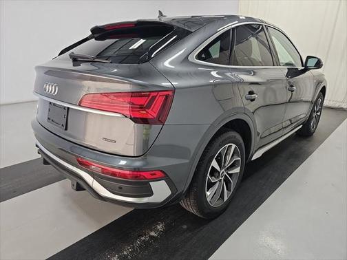 2022 Audi Q5 45 S line Premium
