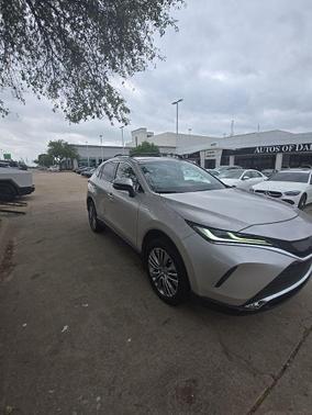 Titanium Glow 2021 Toyota Venza XLE