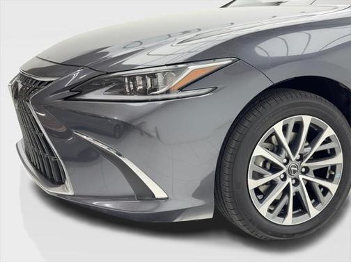 2023 Lexus ES 350 Base