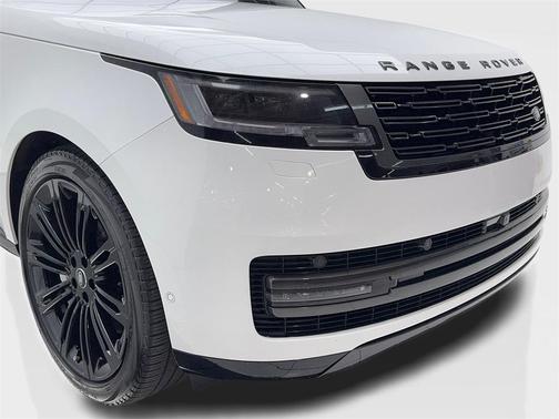 2023 Land Rover Range Rover P530 SE