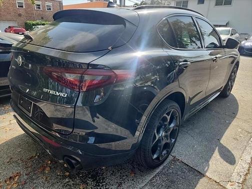 2022 Alfa Romeo Stelvio Ti