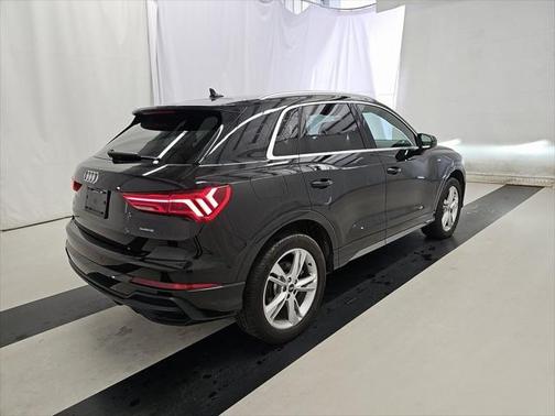 2021 Audi Q3 45 S line Premium