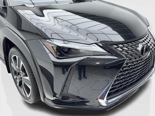 2025 Lexus UX 300h Premium
