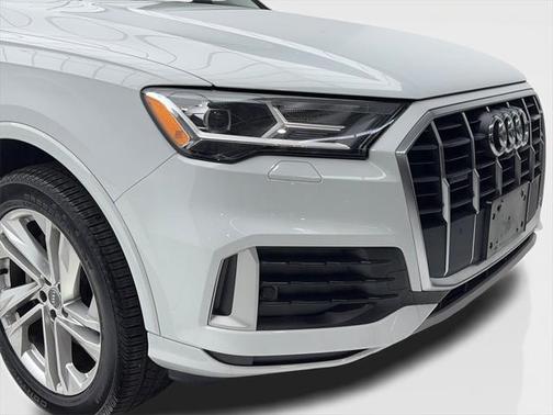 2020 Audi Q7 45 Premium