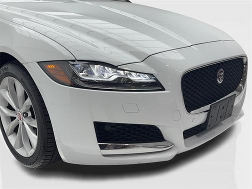 2019 Jaguar XF 25t Premium