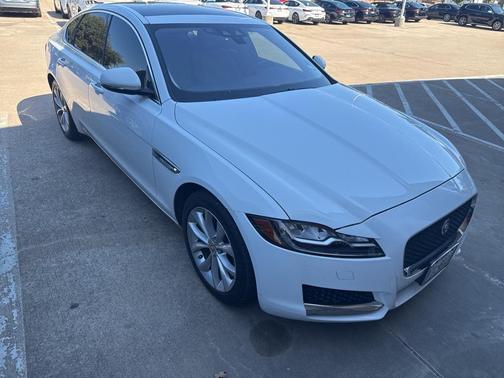 2019 Jaguar XF 25t Premium