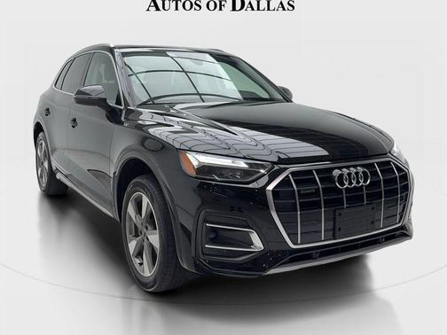 Mythos Black Metallic 2023 Audi Q5 40 Premium