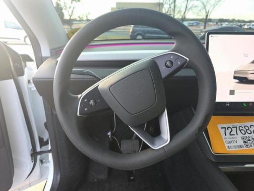 2026 Tesla Model Y Standard Rear-Wheel Drive