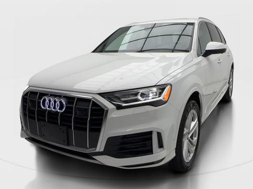 Carrara White 2023 Audi Q7 45 Premium