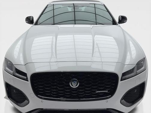2024 Jaguar XF R-Dynamic SE P250 RWD Automatic