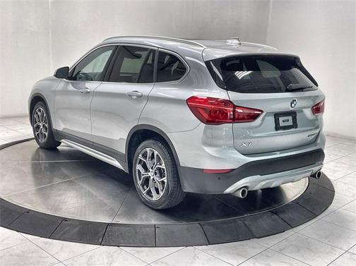 Photo 5 of 50 of 2020 BMW X1 sDrive28i