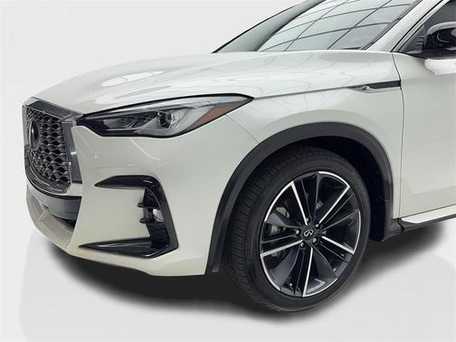 2023 INFINITI QX55 LUXE