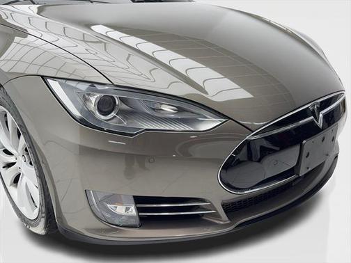 2016 Tesla Model S 75D