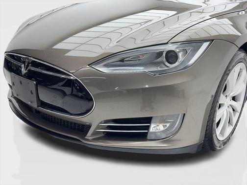 2016 Tesla Model S 75D